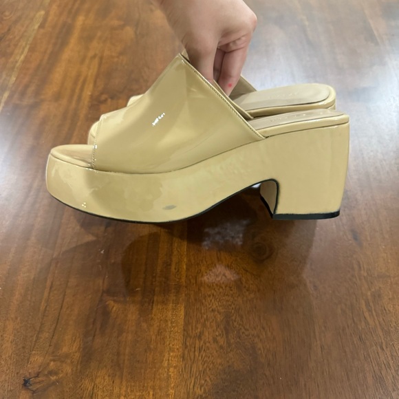 BY FAR Leroy Kraft Patent Leather Platform Slide Sandals Size EU 38 - Picture 7 of 10